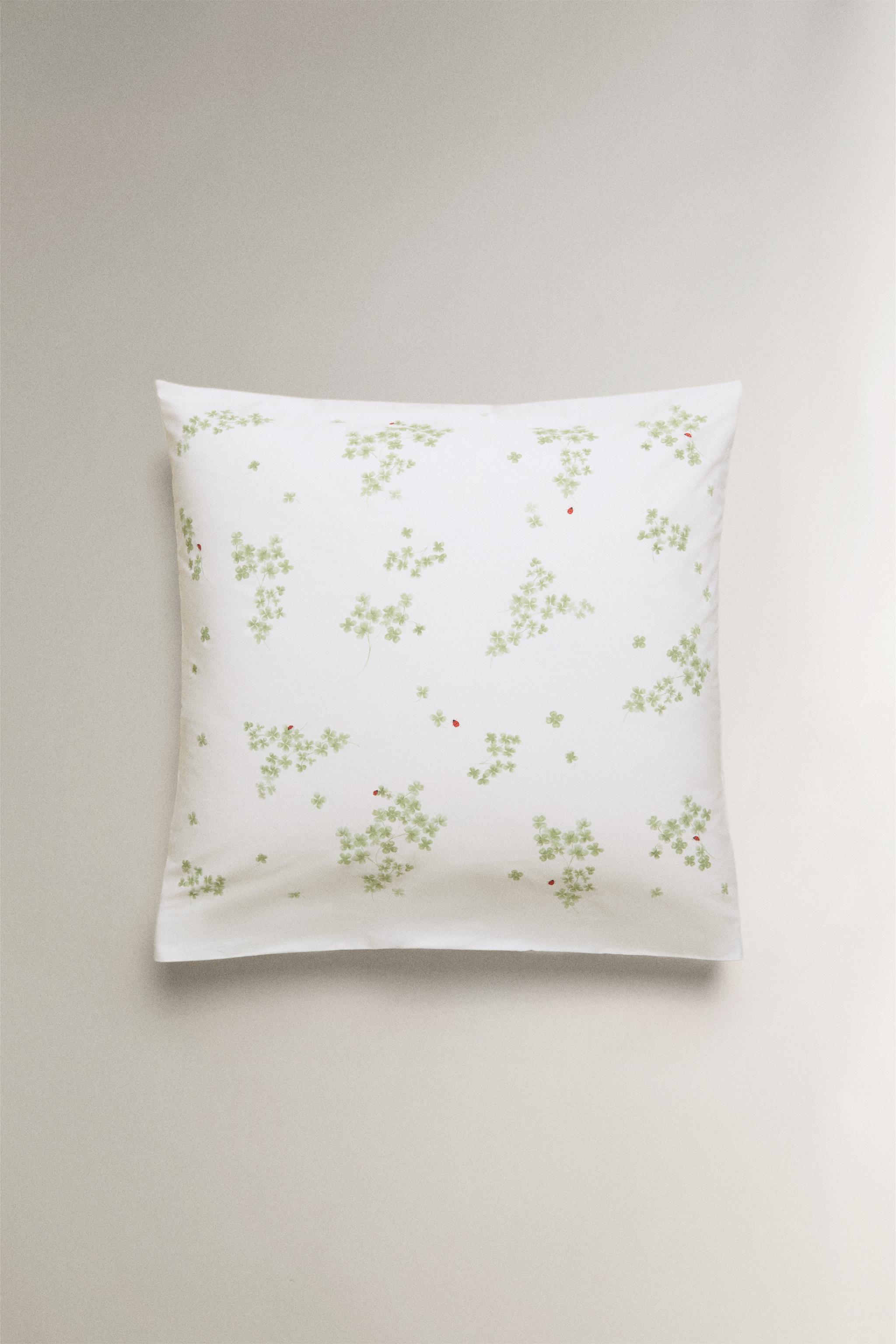 TAIE D'OREILLER PERCALE TRÈFLES ET COCCINELLES